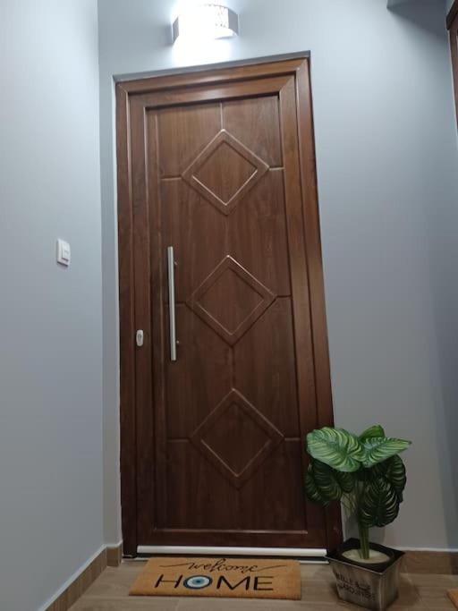 Luxury Apartment With Balcony Mytilíni Zewnętrze zdjęcie