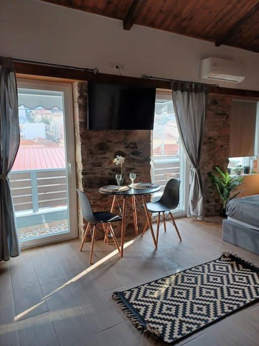 Luxury Apartment With Balcony Mytilíni Zewnętrze zdjęcie